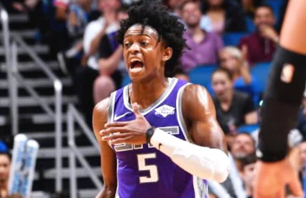  福克斯三双国王轻取雷霆  