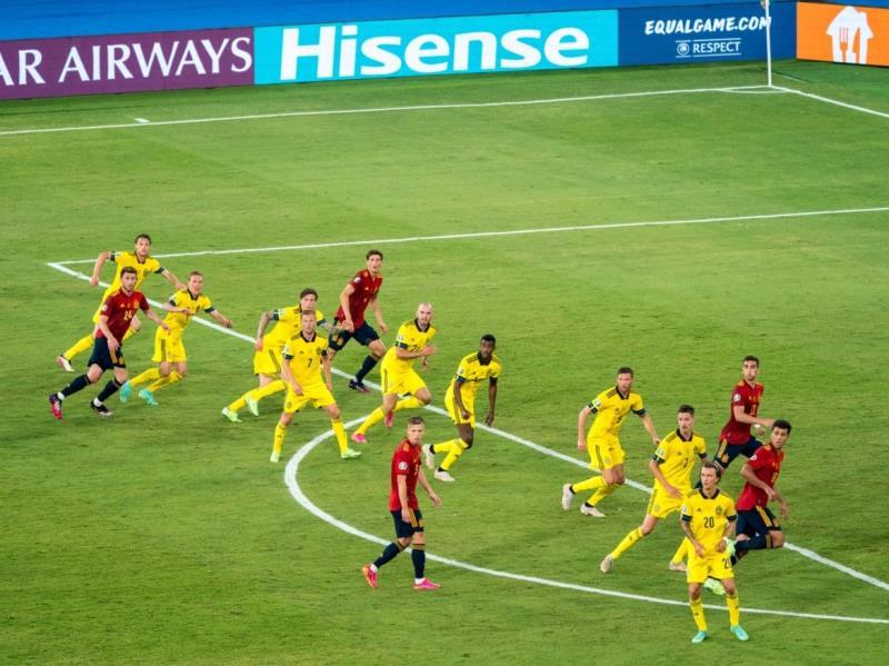  克雷莫内塞,顽强拼搏逼平争冠热门